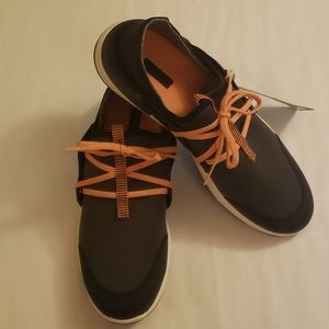 ⚡FLASH SALE⚡ Olukai Miki Li Sneaker